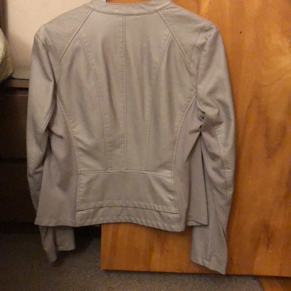 Express Jacket Size Medium - image 4